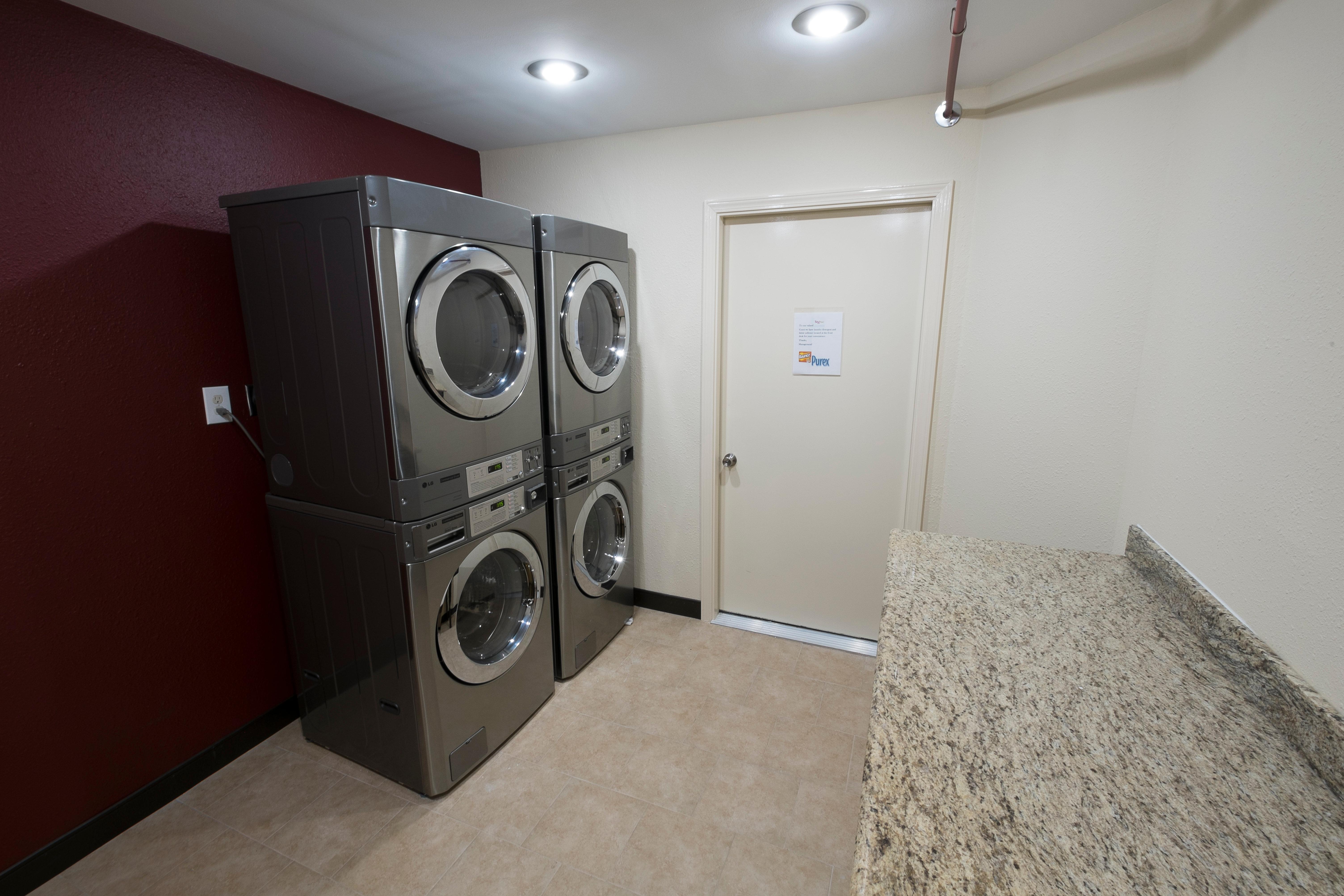 Red Roof Inn Plus+ Houston - Energy Corridor Екстериор снимка