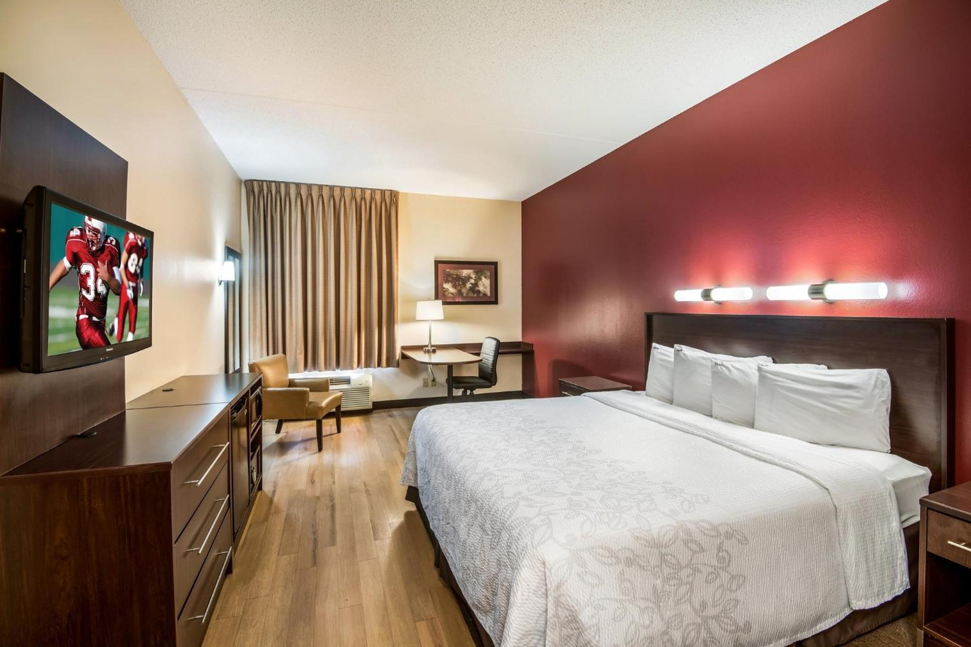Red Roof Inn Plus+ Houston - Energy Corridor Екстериор снимка